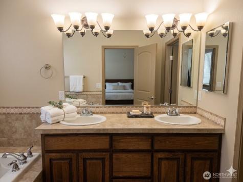 1747 Sunshine Avenue West Richland WA 99353