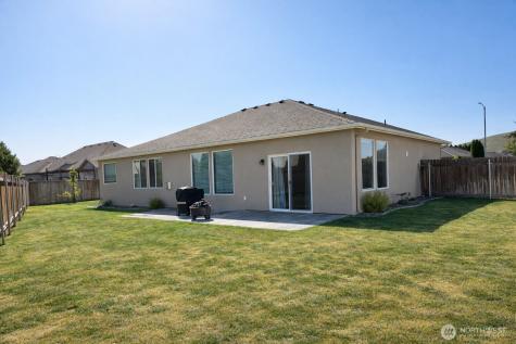 1747 Sunshine Avenue West Richland WA 99353