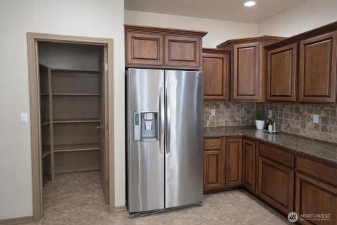 1747 Sunshine Avenue West Richland WA 99353