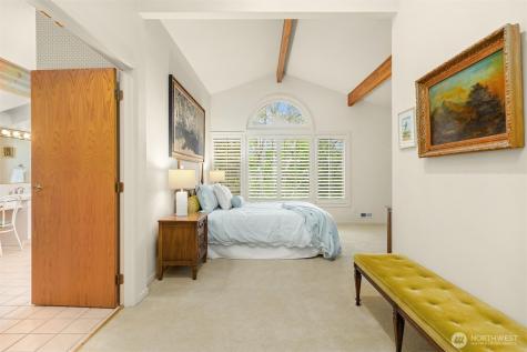 4331 Rhodes End NE Bainbridge Island WA 98110