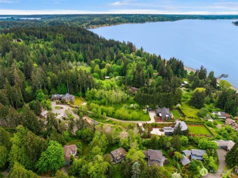 4331 Rhodes End NE Bainbridge Island WA 98110