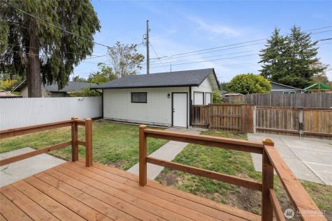 6417 S Fife Street Tacoma WA 98409
