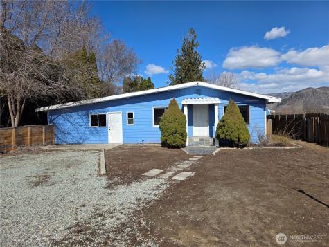 1009 17th Avenue Oroville WA 98844