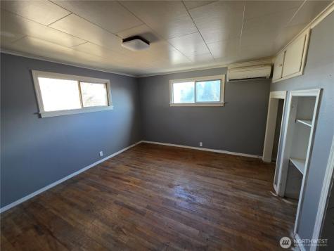 1009 17th Avenue Oroville WA 98844