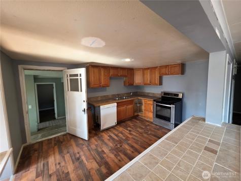 1009 17th Avenue Oroville WA 98844