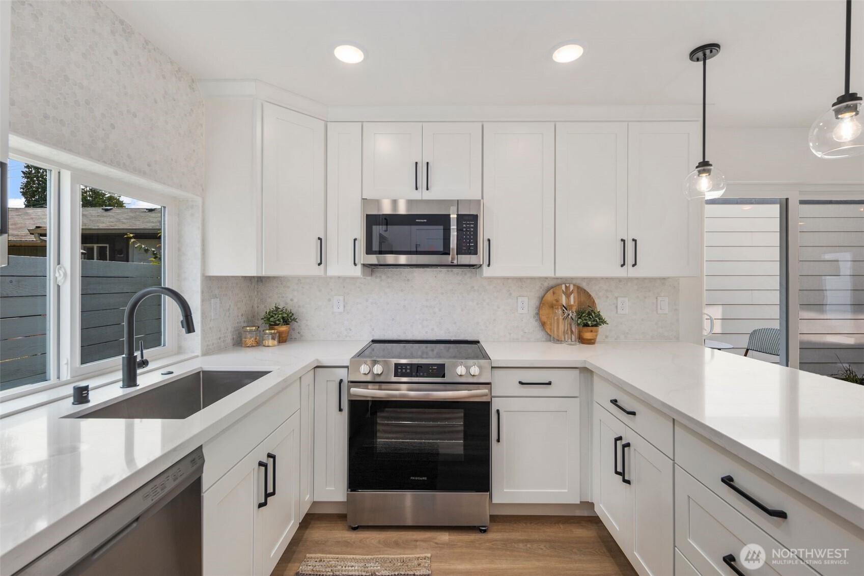 820 S Sullivan Street Seattle WA 98108