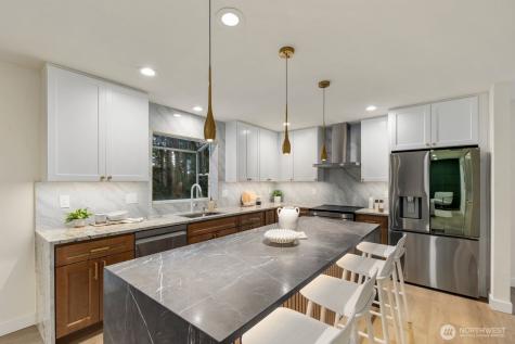 1182 SE Irish Court Port Orchard WA 98367