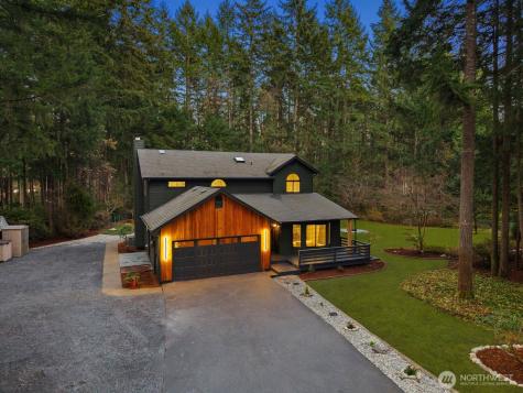 1182 SE Irish Court Port Orchard WA 98367