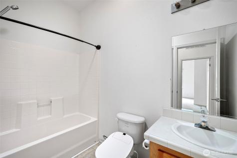 10088 Fairview Boulevard SW Port Orchard WA 98367