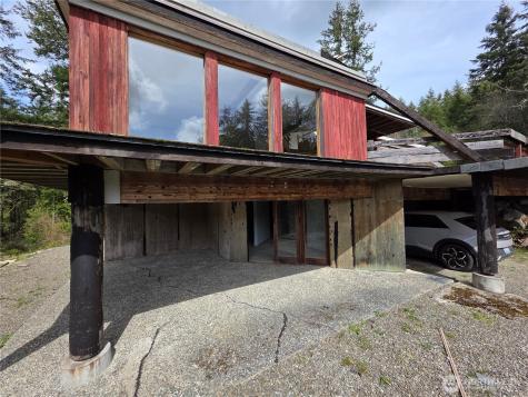 5612 Cape George Road Port Townsend WA 98368