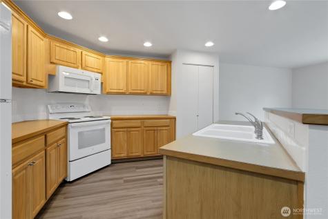 2727 Hidden Springs Loop SE Lacey WA 98503