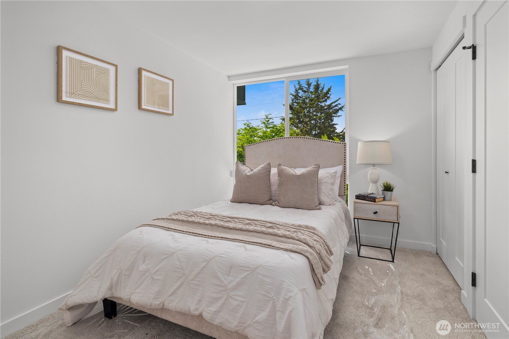 3850 Carr Place N Seattle WA 98103