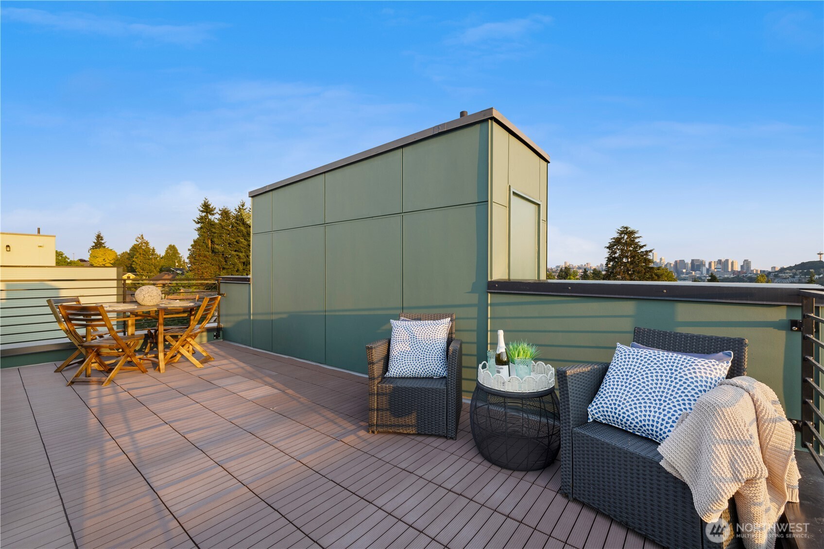 3850 Carr Place N Seattle WA 98103