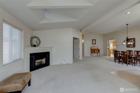 586 Canyon Drive East Wenatchee WA 98802