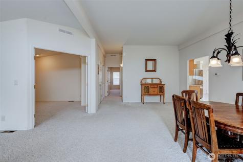 586 Canyon Drive East Wenatchee WA 98802