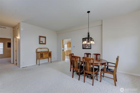 586 Canyon Drive East Wenatchee WA 98802