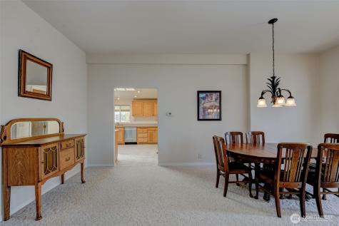586 Canyon Drive East Wenatchee WA 98802
