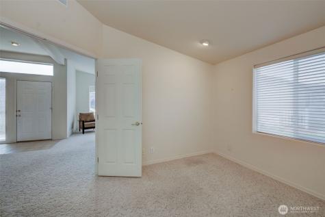 586 Canyon Drive East Wenatchee WA 98802