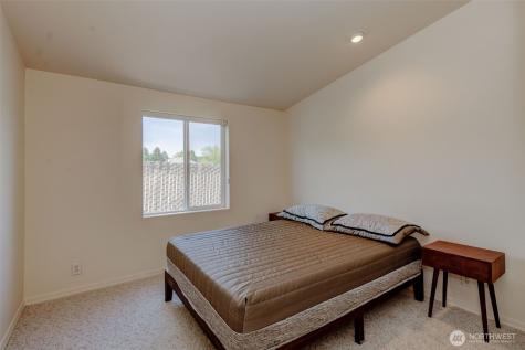 586 Canyon Drive East Wenatchee WA 98802