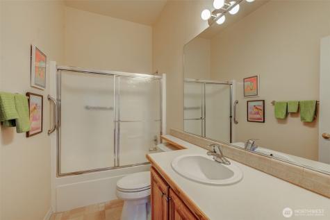 586 Canyon Drive East Wenatchee WA 98802