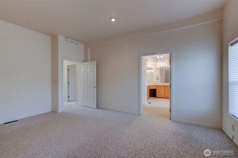 586 Canyon Drive East Wenatchee WA 98802
