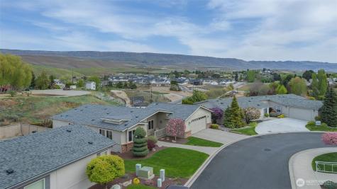 586 Canyon Drive East Wenatchee WA 98802