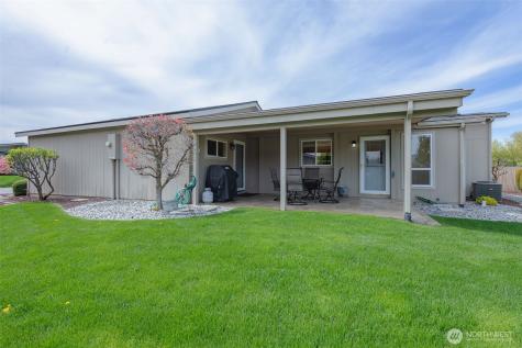 586 Canyon Drive East Wenatchee WA 98802