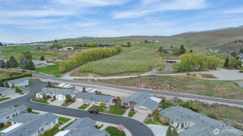 586 Canyon Drive East Wenatchee WA 98802