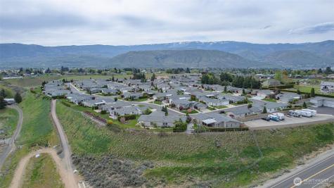586 Canyon Drive East Wenatchee WA 98802