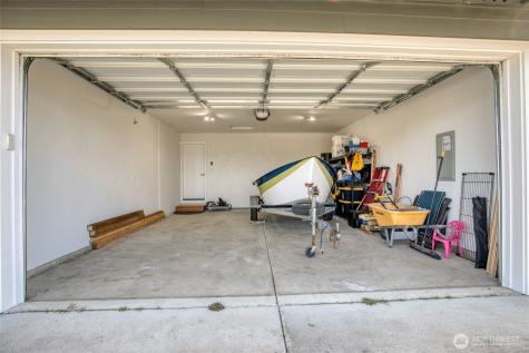 300 Octopus Avenue NE Ocean Shores WA 98569