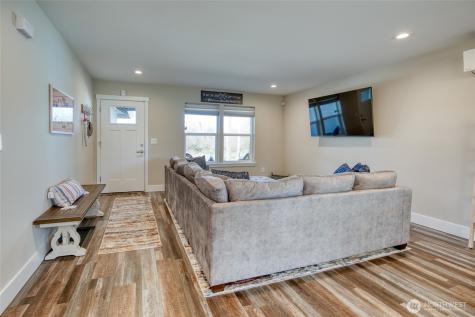 300 Octopus Avenue NE Ocean Shores WA 98569