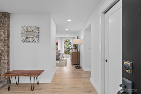 17420 158th Avenue SE Renton WA 98058