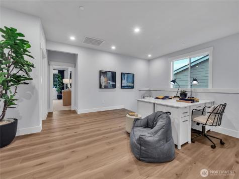306 182nd Place SE Bothell WA 98012
