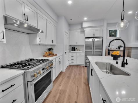 306 182nd Place SE Bothell WA 98012