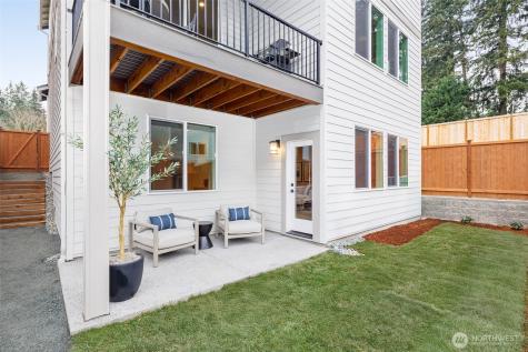 306 182nd Place SE Bothell WA 98012