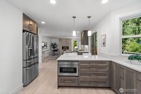 15732 111th Avenue NE Bothell WA 98011