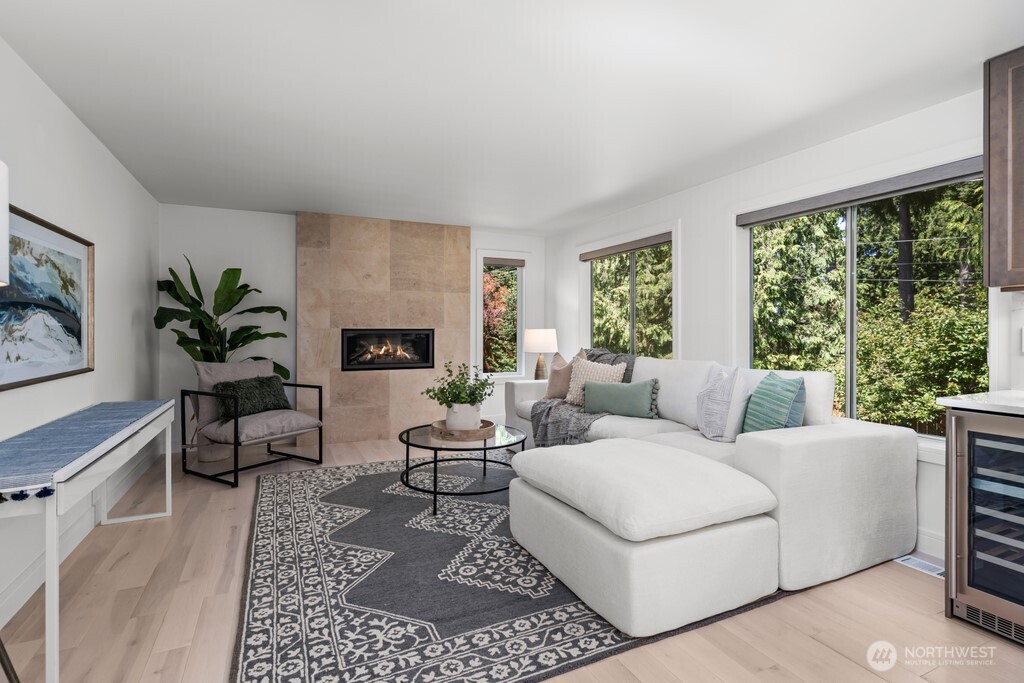 15732 111th Avenue NE Bothell WA 98011