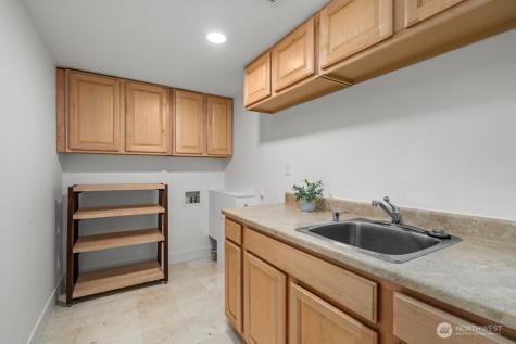15732 111th Avenue NE Bothell WA 98011