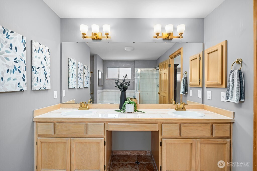 15732 111th Avenue NE Bothell WA 98011