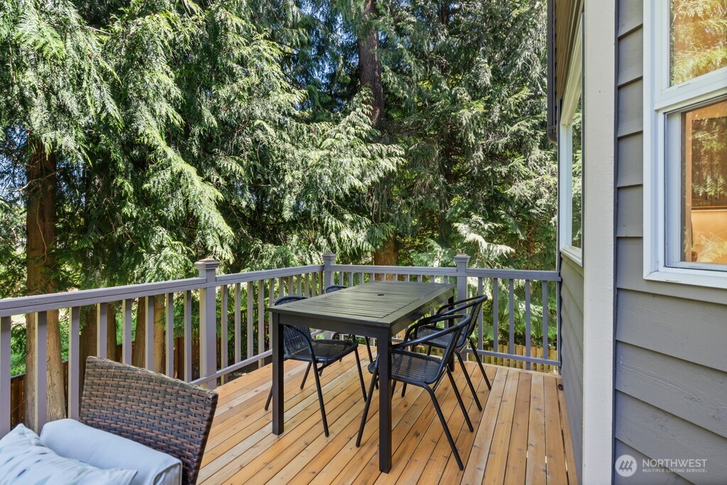15732 111th Avenue NE Bothell WA 98011