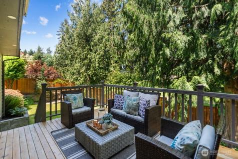 15732 111th Avenue NE Bothell WA 98011