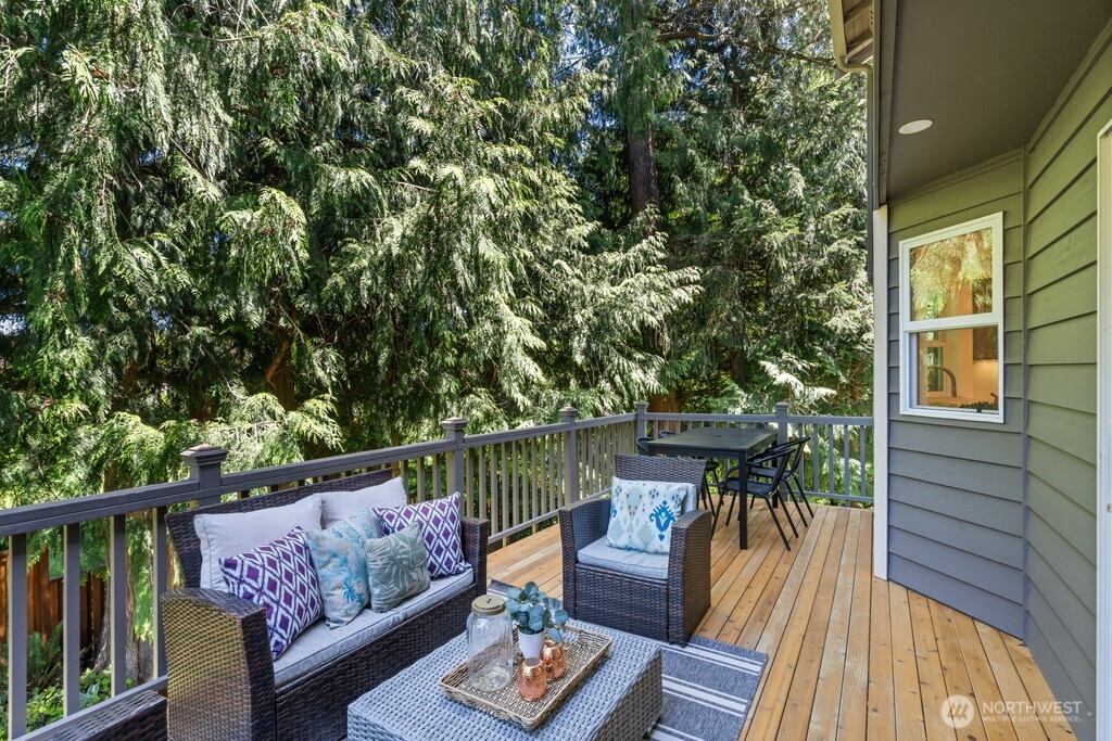 15732 111th Avenue NE Bothell WA 98011