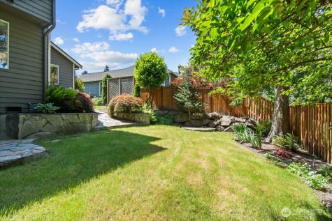 15732 111th Avenue NE Bothell WA 98011