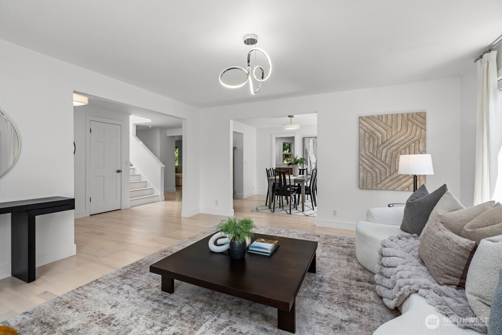 15732 111th Avenue NE Bothell WA 98011