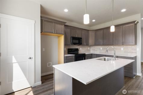 523 Dorsing Street Moses Lake WA 98837