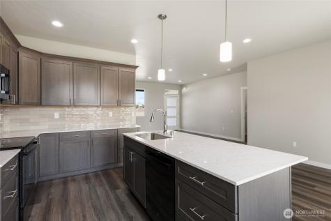 523 Dorsing Street Moses Lake WA 98837