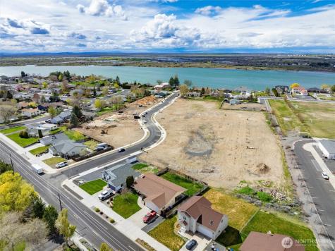 523 Dorsing Street Moses Lake WA 98837