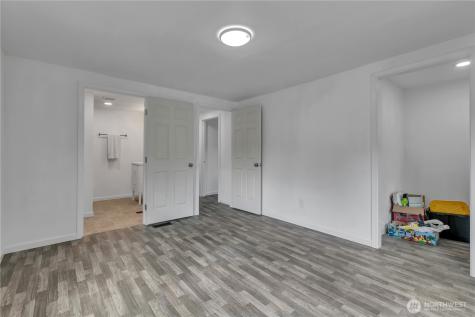 11517 155 Avenue SE Renton WA 98059