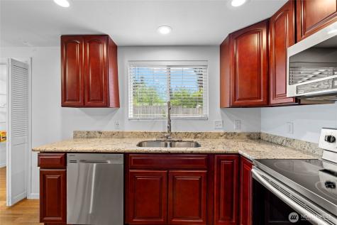 23216 96th Avenue W Edmonds WA 98020