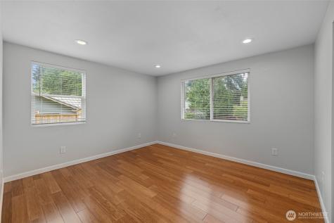 23216 96th Avenue W Edmonds WA 98020